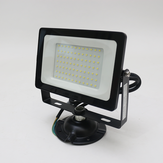 LED 투광기 노출형 슬림 투광등 35W IP65등급 습기자동배출 야외조명